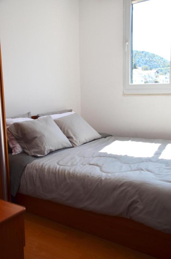 Apartman Mare Blace Buitenkant foto