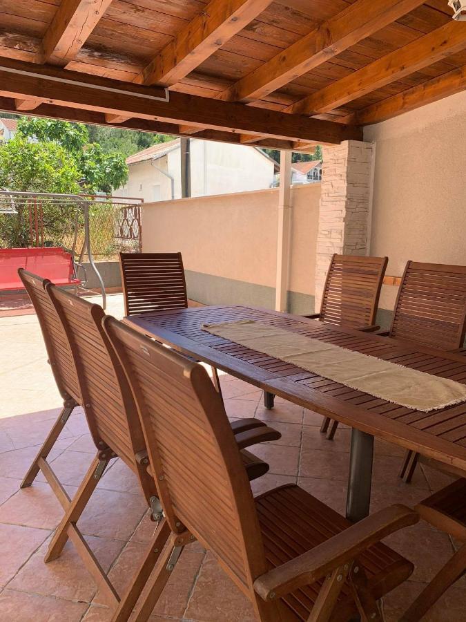 Apartman Mare Blace Buitenkant foto